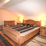 Plank-1 By Interhome Stumm